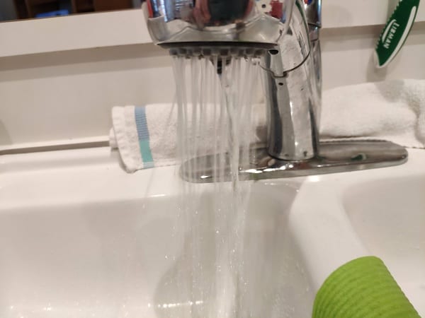 cach chinh voi nuoc bi lech 4