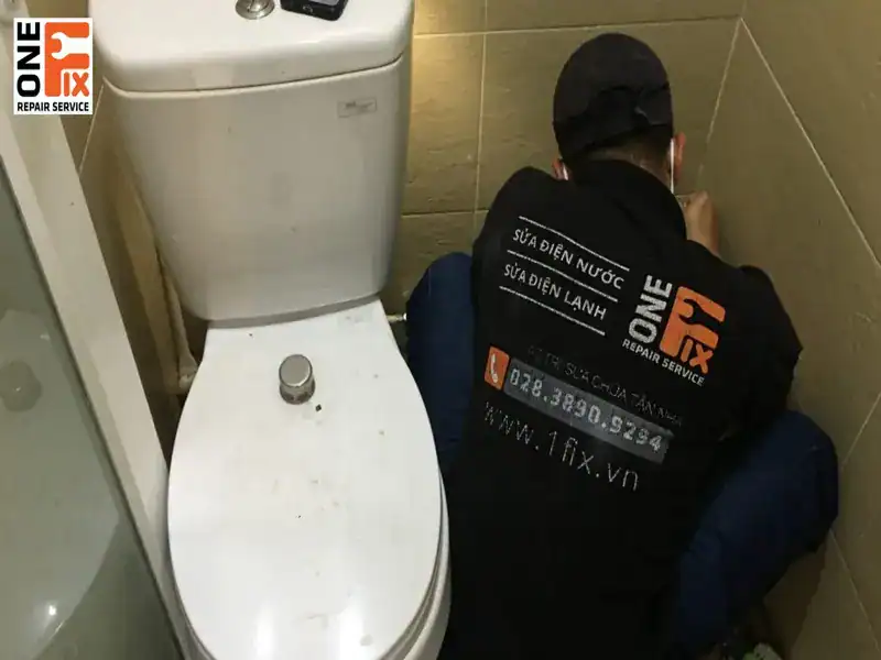 Cách sửa vòi xịt vệ sinh bị rỉ nước tại nhà ĐƠN GIẢN, không cần gọi thợ 9 1FIX ngoài nhận sửa vòi xịt vệ sinh bị rỉ nước còn chuyên sửa chữa điện nước với đa dạng dịch vụ
