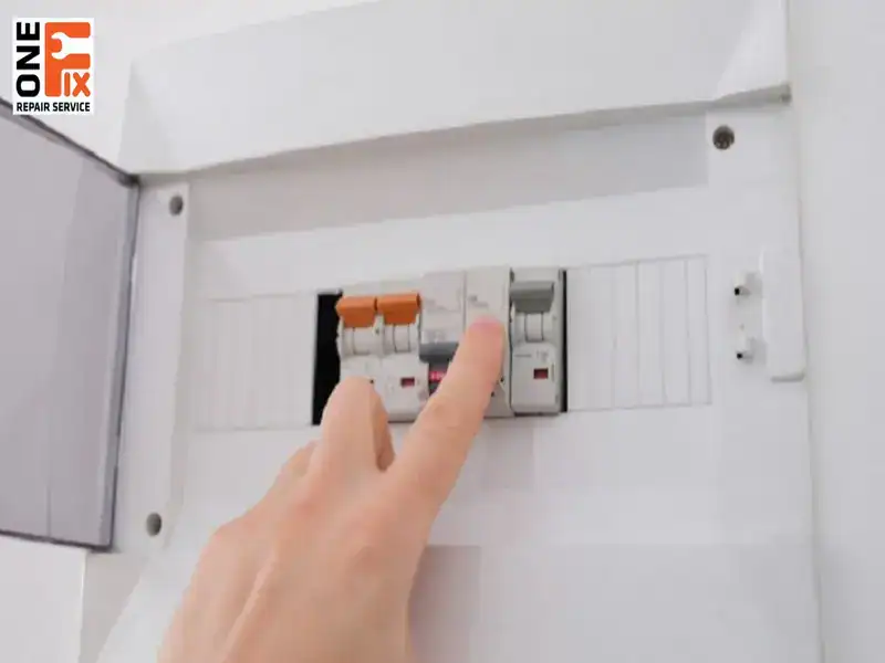 Dịch vụ sửa điện chập - Hơn 30+ chuyên gia sửa chập điện 8 Trước khi thợ sửa điện chập đến, bạn hãy tắt aptomat khi phát hiện có sự cố chập điện