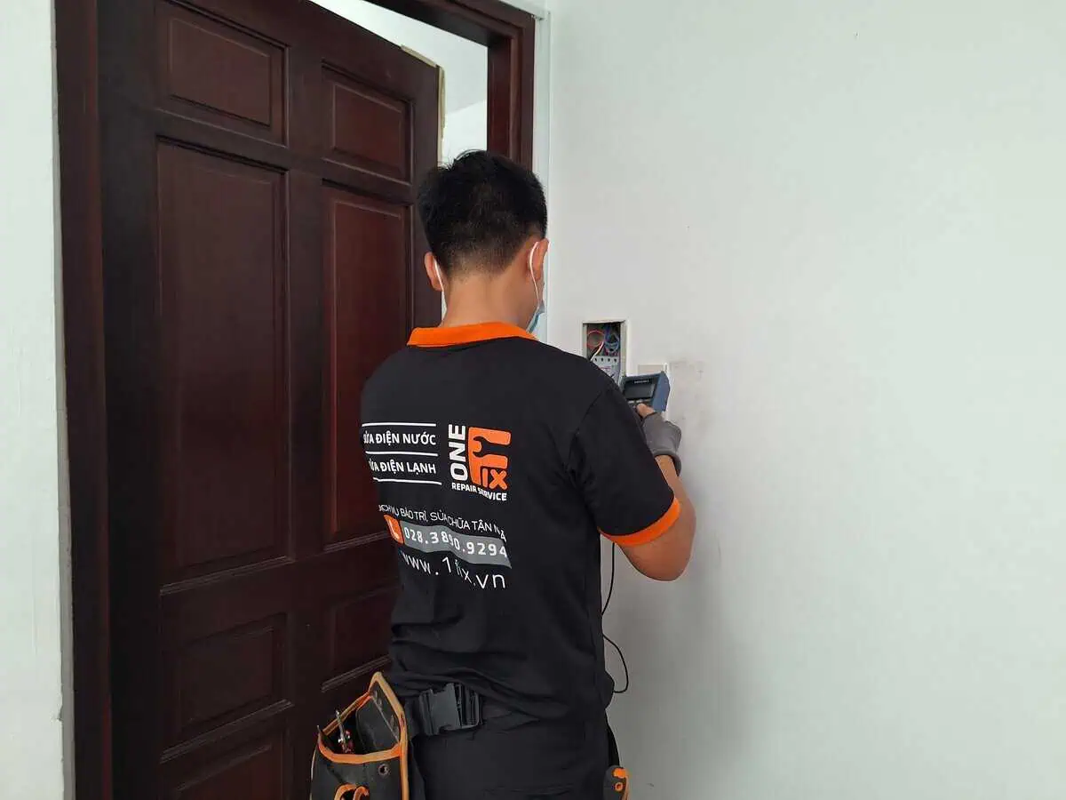 dịch vụ lắp aptomat uy t&iacute;n 1fix tại tphcm