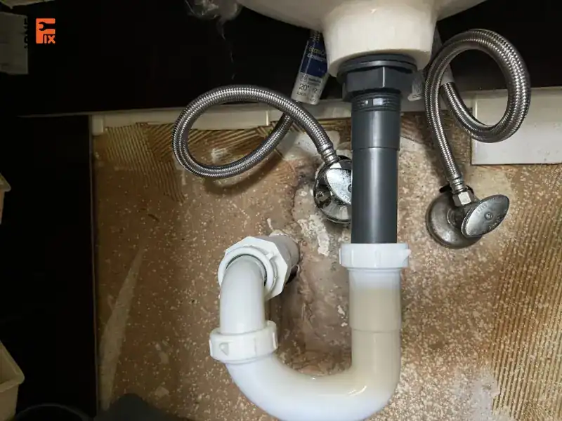 Dịch Vụ Lắp Đặt Bồn Rửa Mặt – Thay Bồn Rửa Mặt – lắp lavabo 11 Bẫy chữ P bị tắc dẫn đến bồn rửa mặt bị hư hỏng