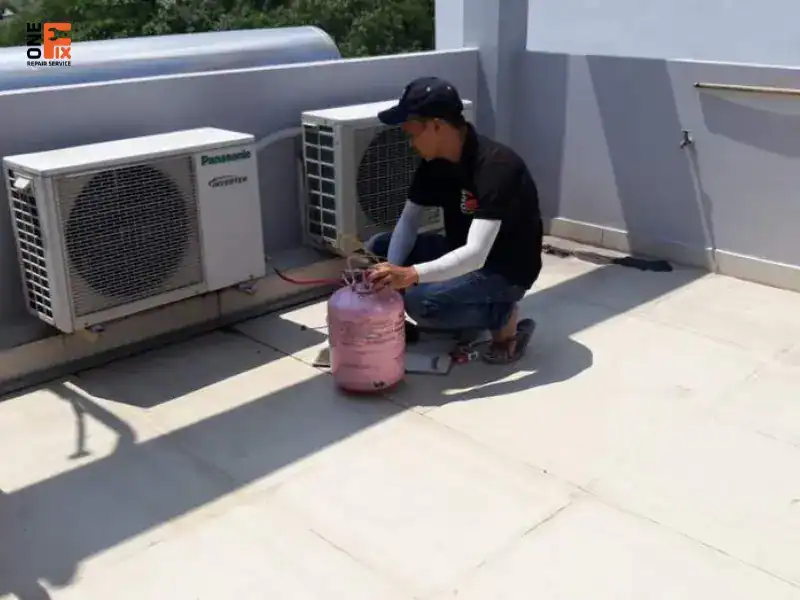 Bơm gas máy lạnh bao nhiêu tiền? Chi phí nạp gas r22, r410a, r32 3