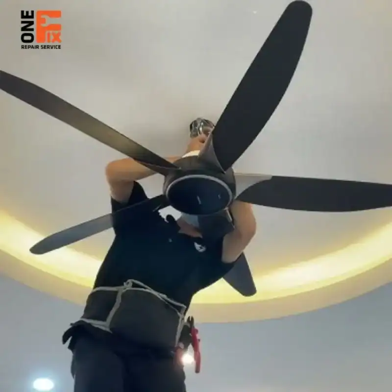 Xác định vị trí phù hợp và lắp các thành phần quạt