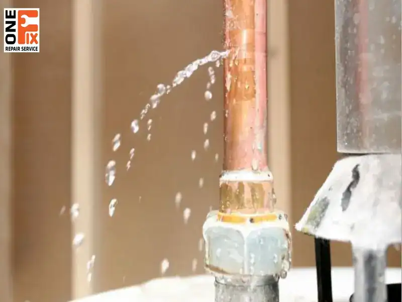 Cần tìm thợ sửa ống nước bị rỉ càng sớm càng tốt để bảo vệ công trình, giảm thiểu hóa đơn nước, gây lãng phí nước