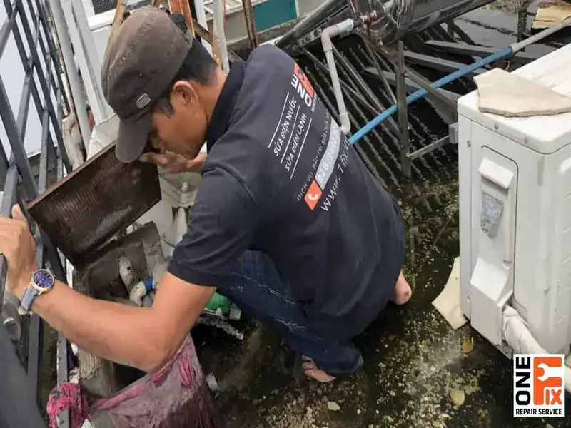 Khi cần thợ sửa ống nước bị rỉ, hư hỏng, hãy liên hệ với 1FIX để được hỗ trợ