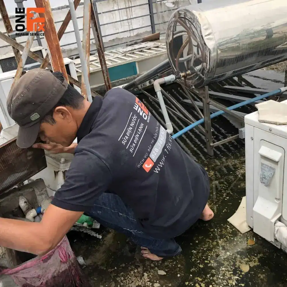 Lắp đặt b&igrave;nh nước n&oacute;ng