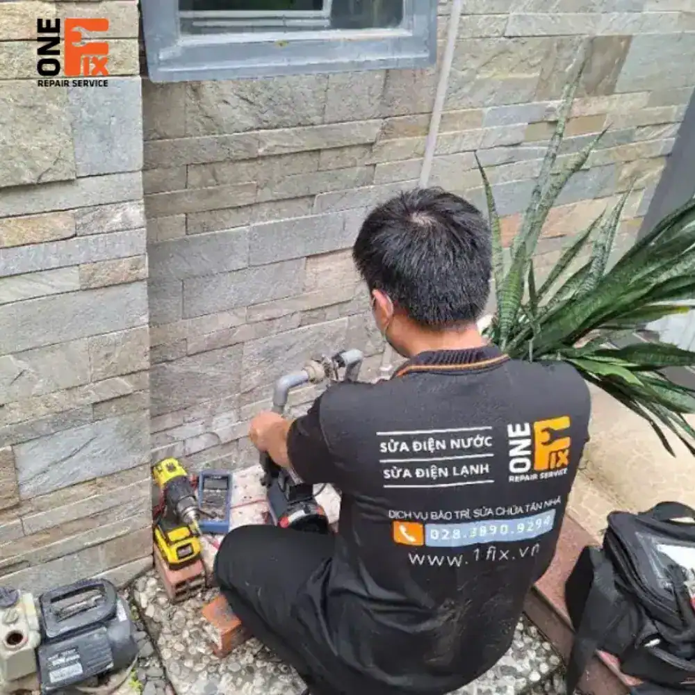 Lắp đặt m&aacute;y bơm nước tăng &aacute;p