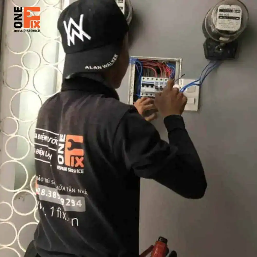 Thay thế ổ cắm, c&ocirc;ng tắc