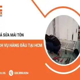 Thợ 1Fix đang thi công sửa mái tôn bị dột cho một nhà dân tại TPHCM